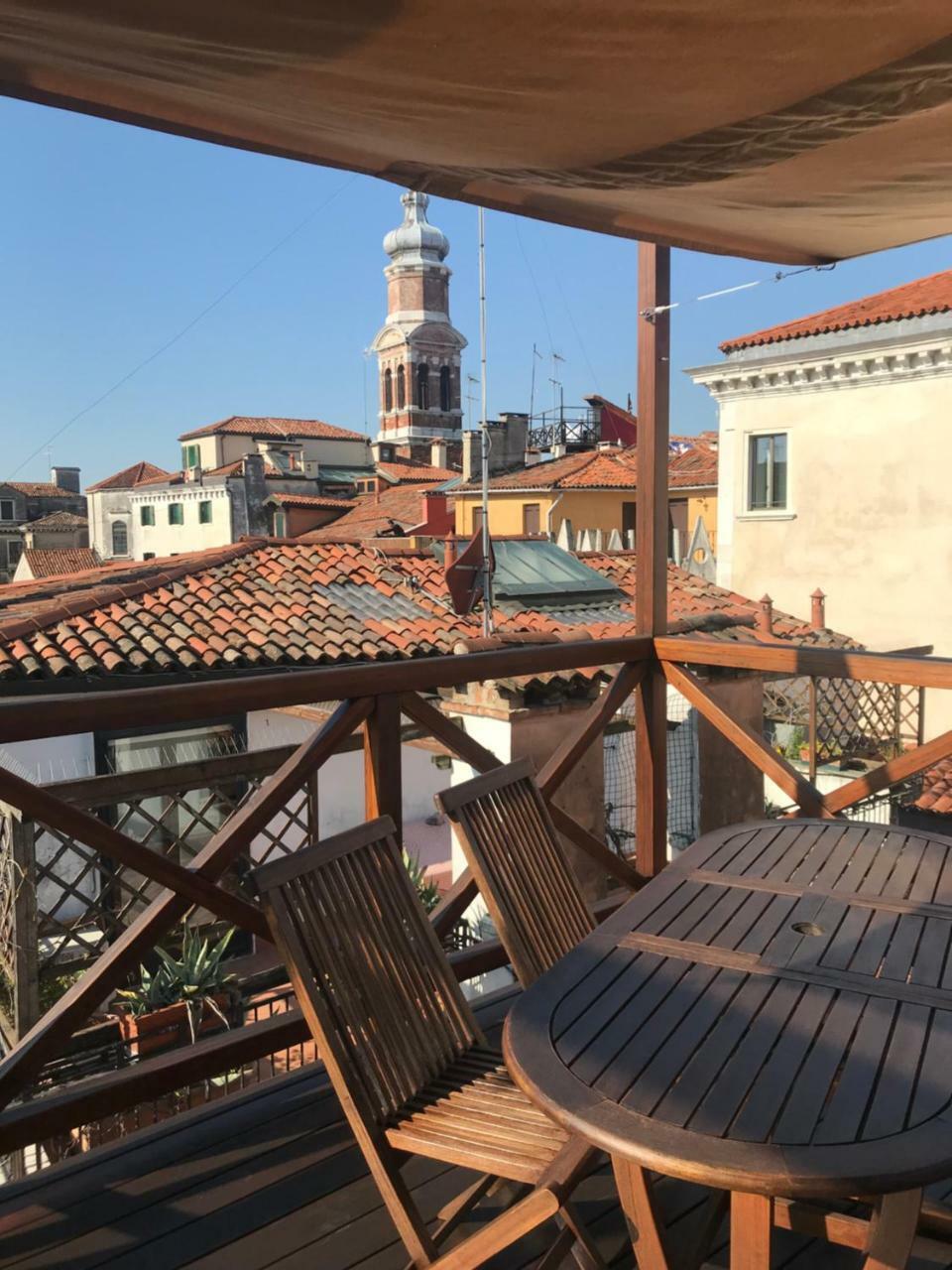 Homes & Holidays Appartamento Venezia